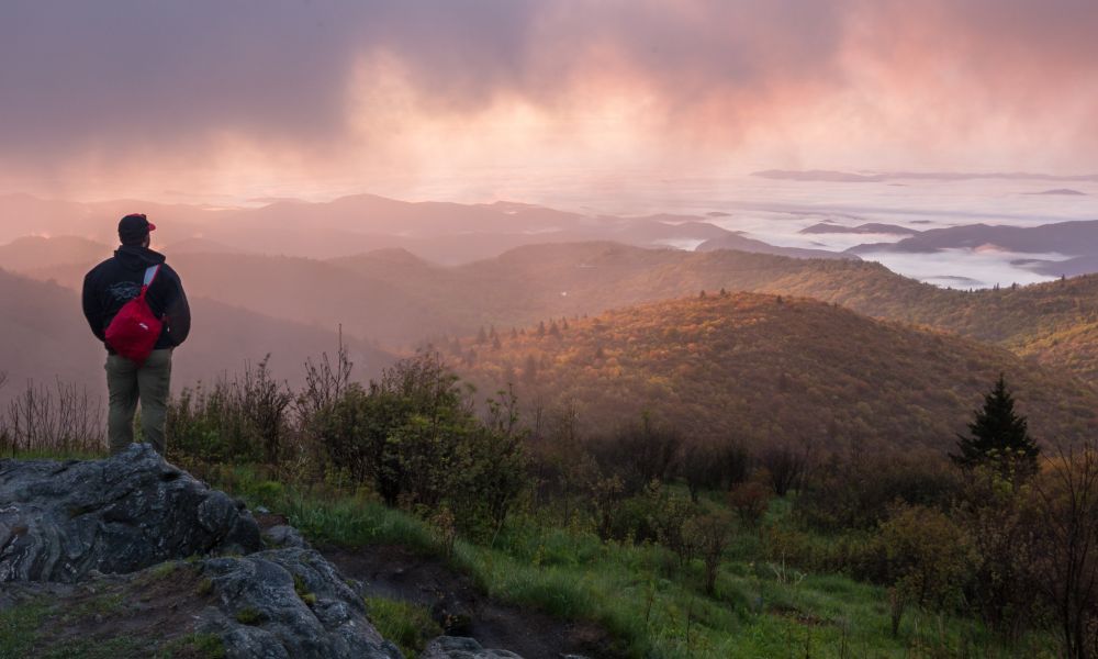 Sunrise Hikes: Best Trails for Early Birds