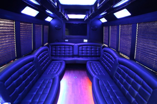 Mississauga Party Bus